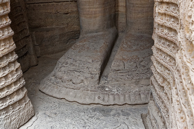 Gwalior-Statues jaïnes-036